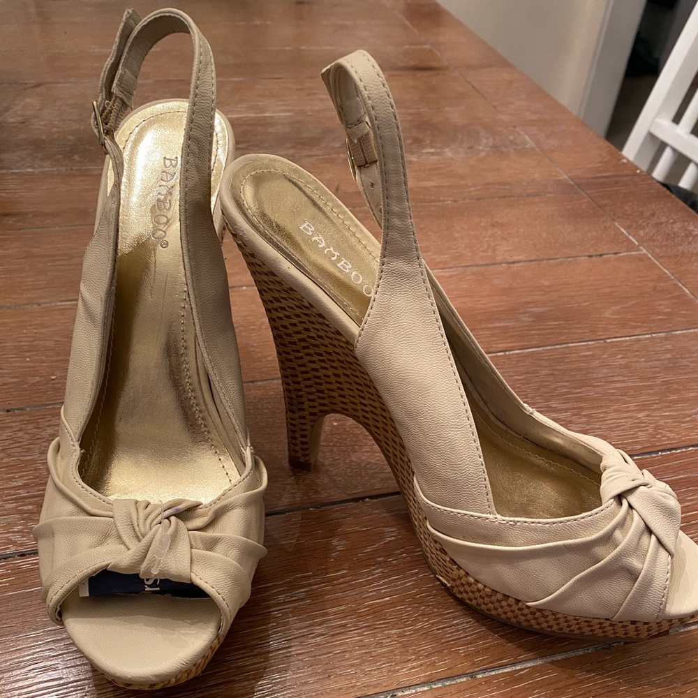 Nude leather slingback woven heal sandals